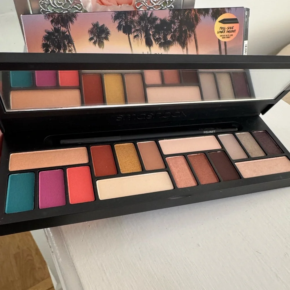 Smashbox L.A. Cover Shot Eye Palette With Full Size Liner